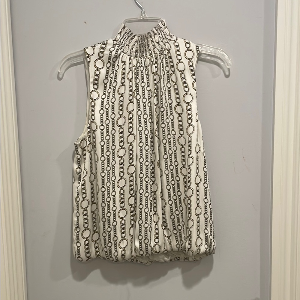Chain Print Sleeveless Top - White